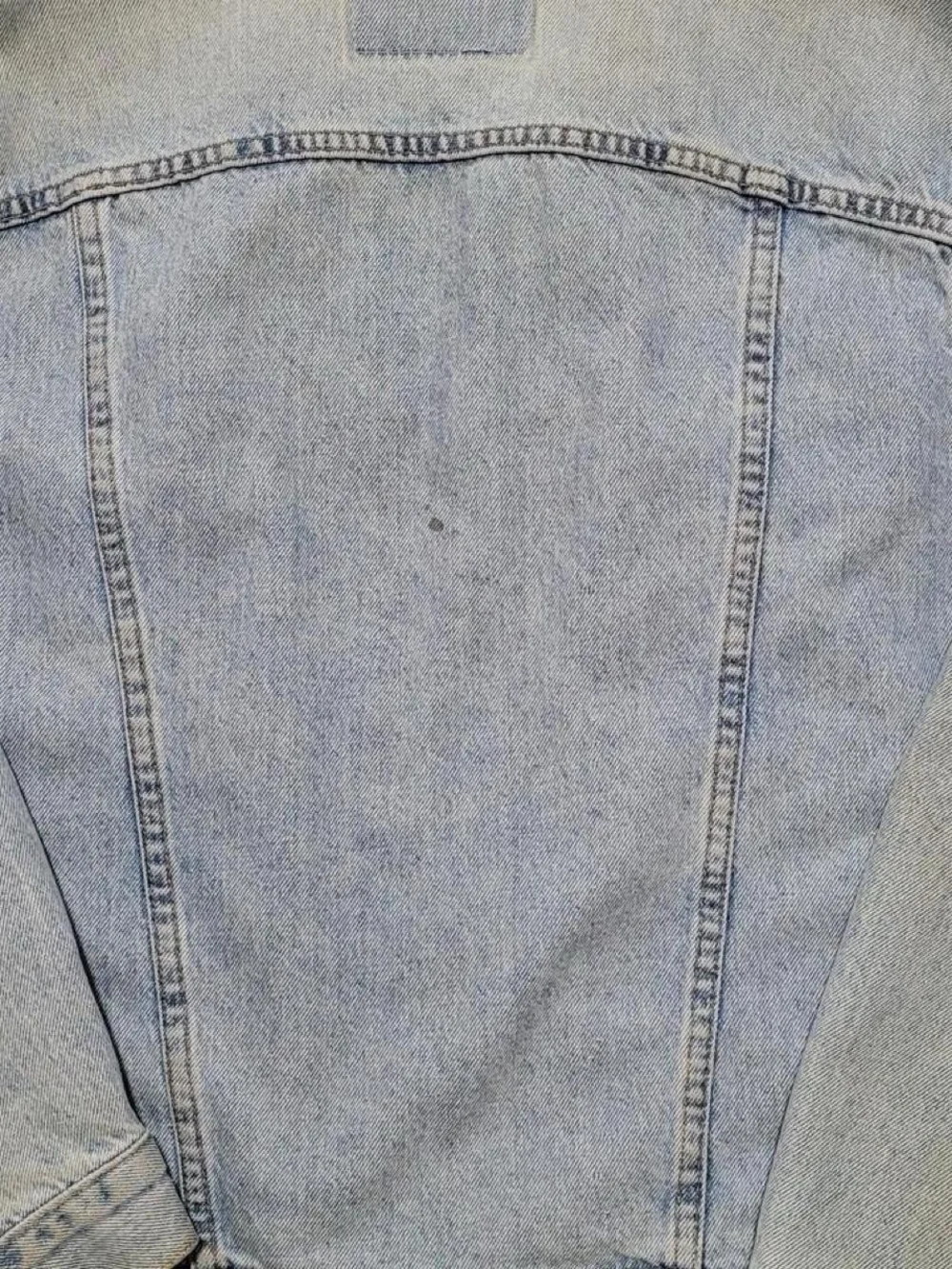 Levi's Light Wash Blue Denim Trucker Jacket